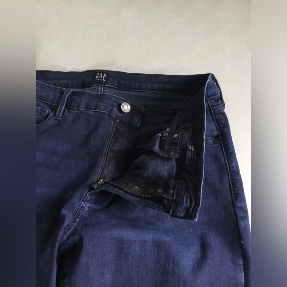 GAP - Picture 6 of 16